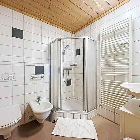 5 By Interhome