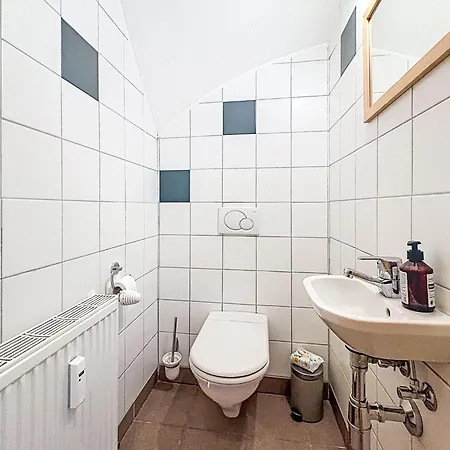 5 By Interhome *
